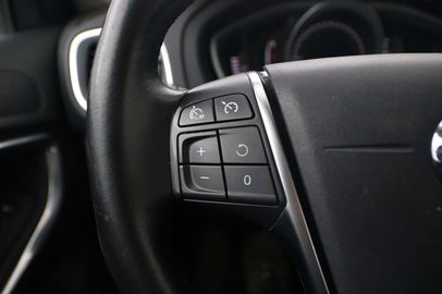 Car image 33