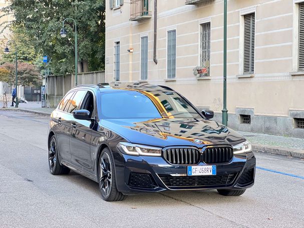 BMW 540d Touring xDrive 250 kW image number 2