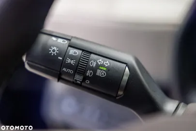 Car image 38