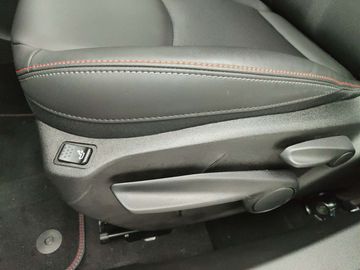 Car image 31