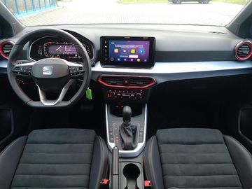 Car image 14