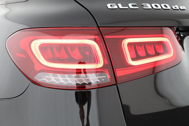 Mercedes-Benz GLC 300 de 225 kW image number 7