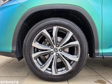 Car image 40