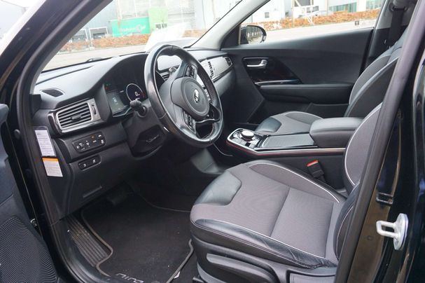 Kia Niro e 64 kWh 150 kW image number 23