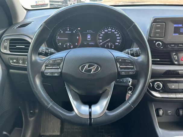 Hyundai i30 1.6 85 kW image number 14