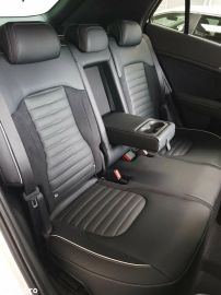 Car image 36