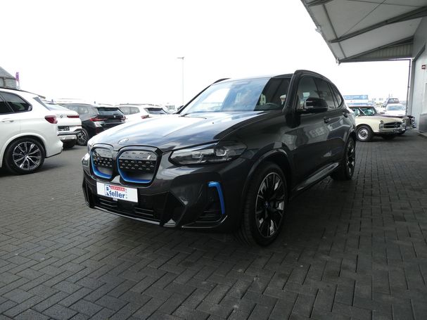 BMW iX3 M Sport Inspiring 210 kW image number 1