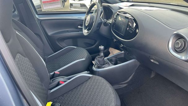 Toyota Aygo X 53 kW image number 6