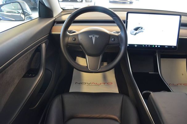 Tesla Model 3 70 Standard Range Plus 190 kW image number 4