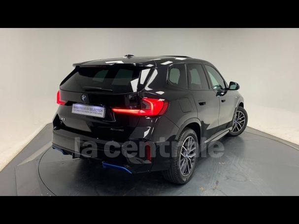 BMW iX1 xDrive30 M Sport 230 kW image number 3