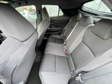 Car image 10