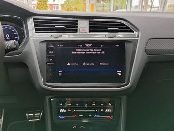 Car image 36