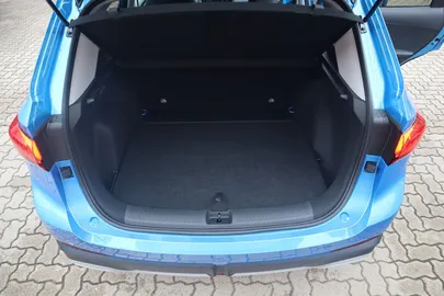 Car image 31