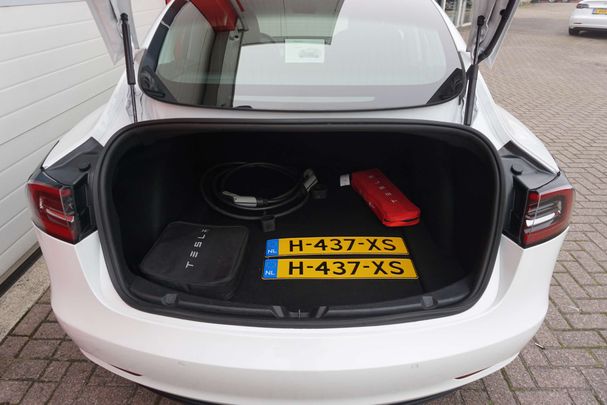 Tesla Model 3 60 Plus 340 kW image number 23