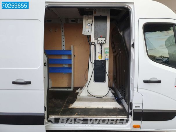 Renault Master 130 96 kW image number 16