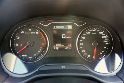 Car image 33