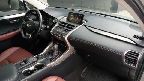 Car image 26