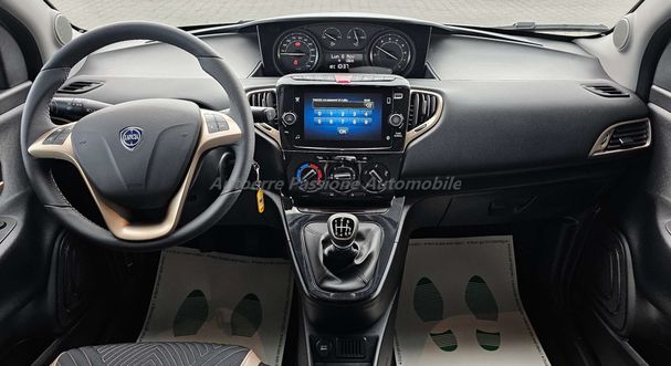 Lancia Ypsilon 51 kW image number 8