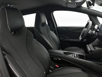 Car image 39