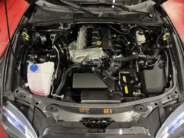 Car image 30
