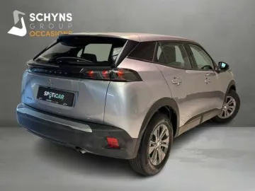 Car image 2