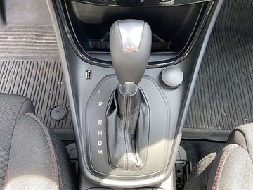 Car image 30