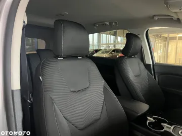 Car image 34