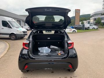 Car image 14