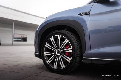 Car image 29
