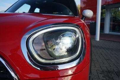 Car image 36