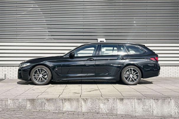 BMW 520i Touring 135 kW image number 3