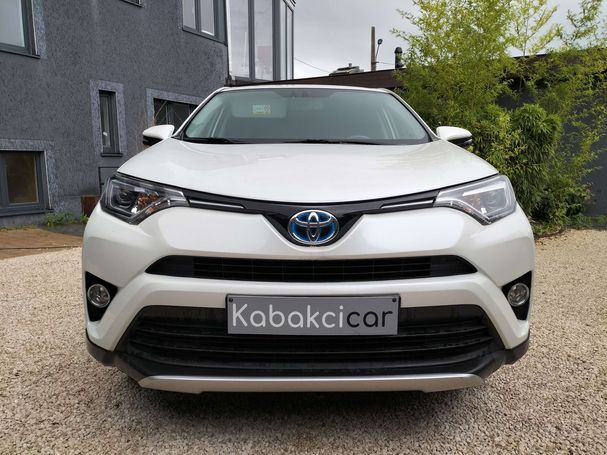 Toyota RAV 4 2.5 Hybrid 145 kW image number 3