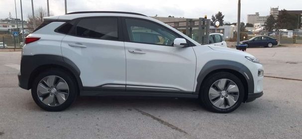 Hyundai Kona 39 kWh 100 kW image number 3