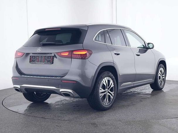 Mercedes-Benz GLA 180 100 kW image number 3