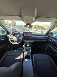 Car image 23