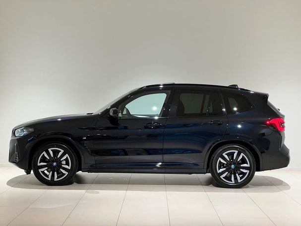 BMW iX3 M Sport 210 kW image number 2