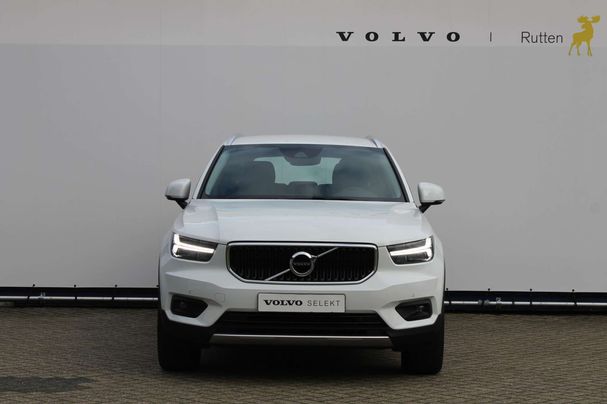 Volvo XC40 T3 120 kW image number 3