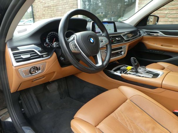 BMW 740i 241 kW image number 10