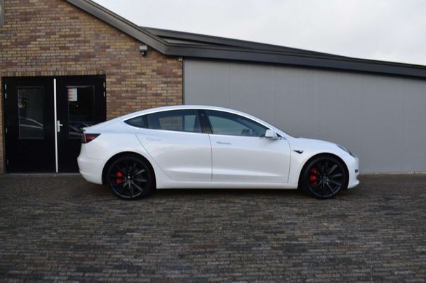 Tesla Model 3 Performance AWD 340 kW image number 3