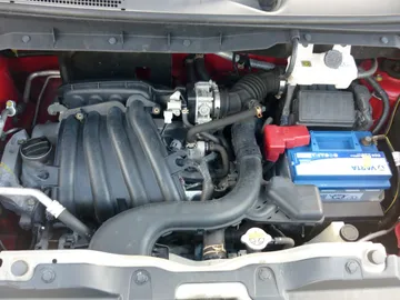 Car image 19