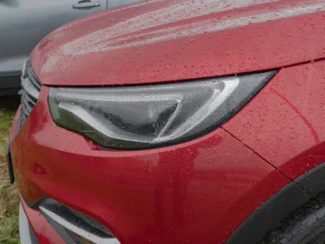 Car image 24