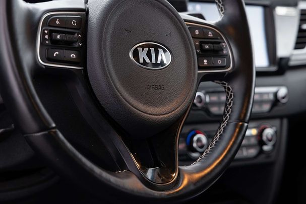 Kia Niro e 64 kWh 150 kW image number 11