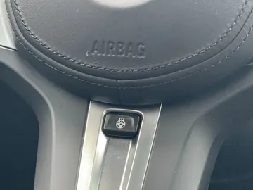 Car image 38