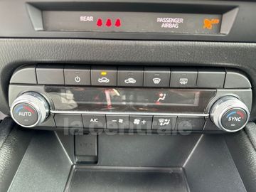 Car image 36