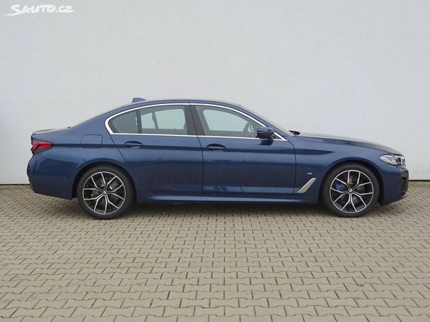 BMW 545 xDrive 280 kW image number 2