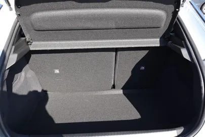 Car image 33