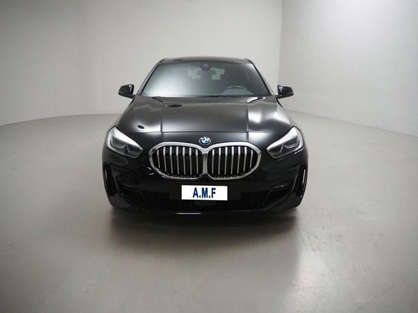 BMW 118i 103 kW image number 2