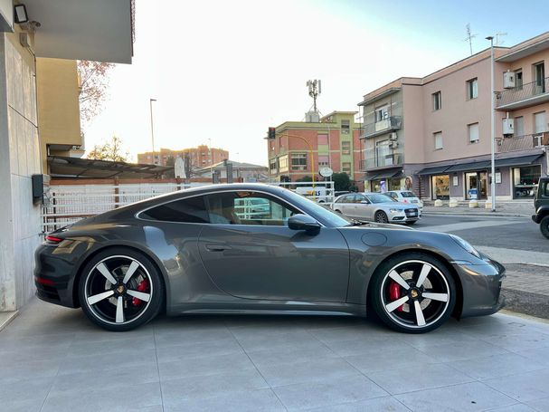 Porsche 992 Carrera 4S 331 kW image number 2