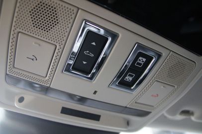 Car image 41