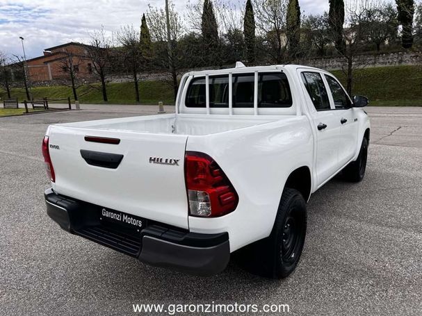 Toyota Hilux Double D Cab 2.4 4D 4WD Comfort 110 kW image number 13